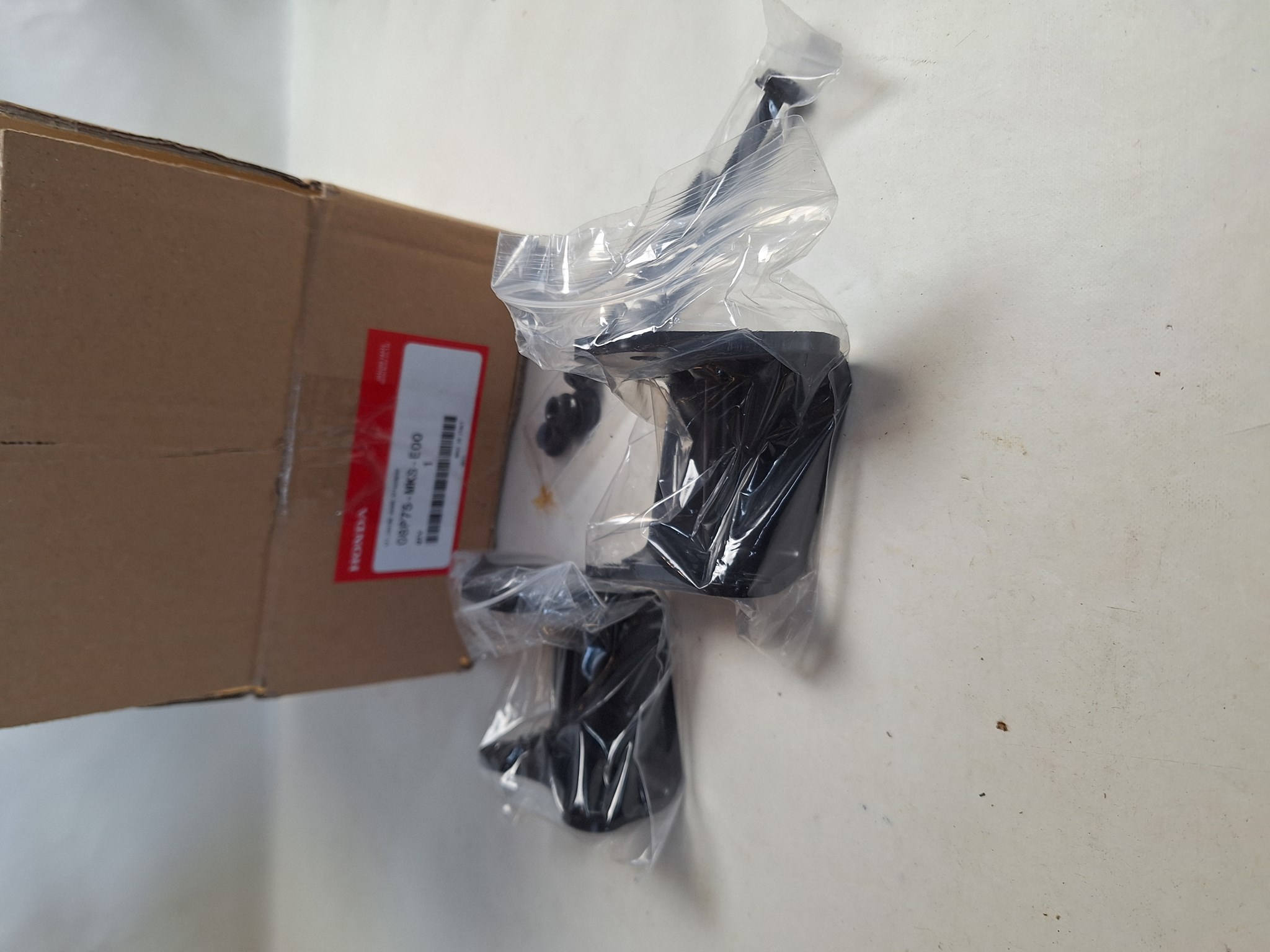 Bild von KIT,GUARD ATT  08P75-MKS-E00  CRF1100L